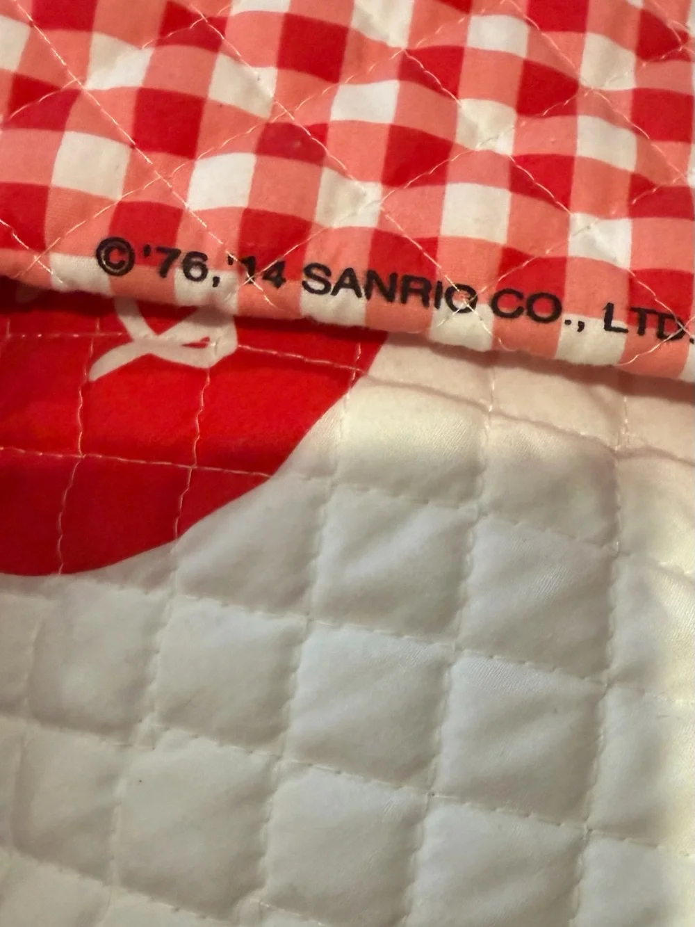Hello Kitty Quilted Drawstring Bag - White & Red
